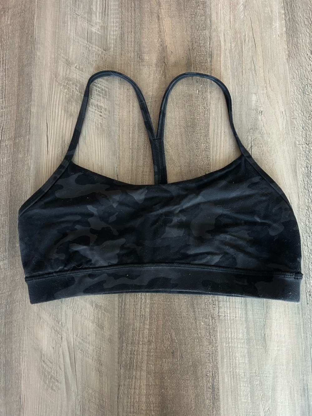 Lululemon Flow Y Bra A/B Cup Sz 8 *black camo*